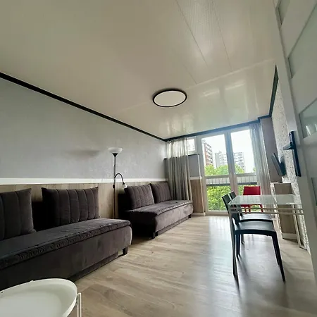 Flat To Rent *
